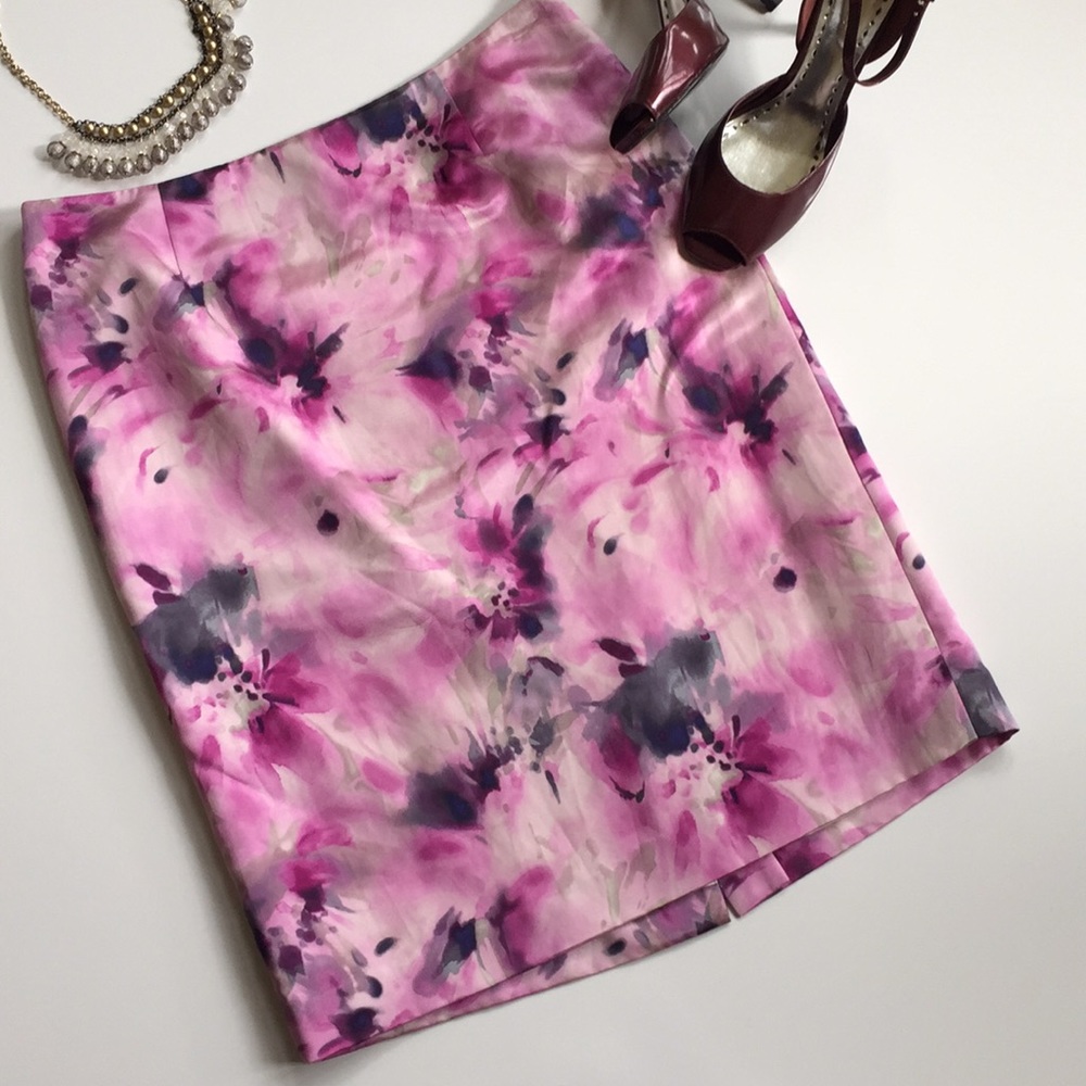 Jones NY Silk Pencil Skirt - Picture 2 of 8